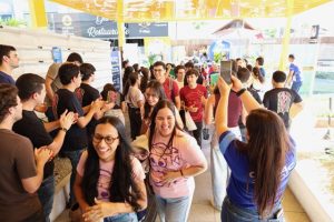 Primeiro dia do Vestibular de Medicina Cesmac 2026.2 movimenta campus em Maceió; provas continuam neste sábado
